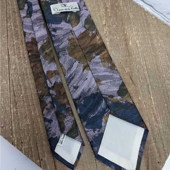 Oscar de la Renta Mens neck tie floral watercolor print purple - Picture 6 of 6